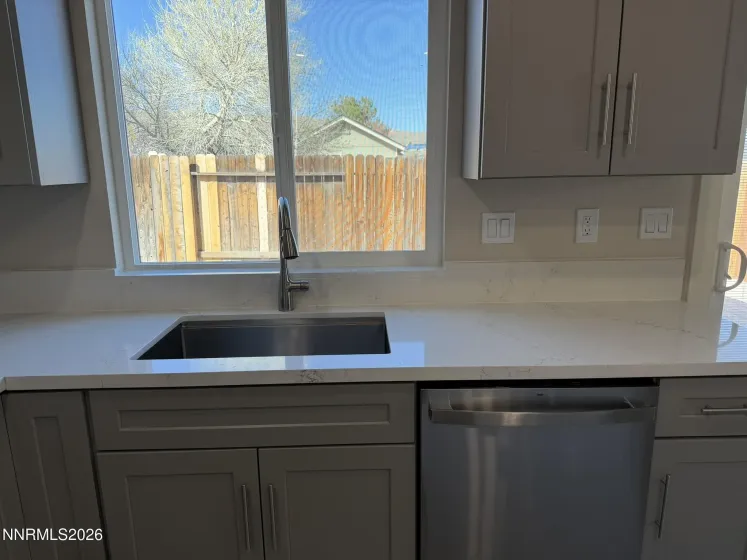 5875 Walnut Creek, Reno, Nevada 89523, 3 Bedrooms Bedrooms, ,2 BathroomsBathrooms,Residential,Residential,Walnut Creek,260003125