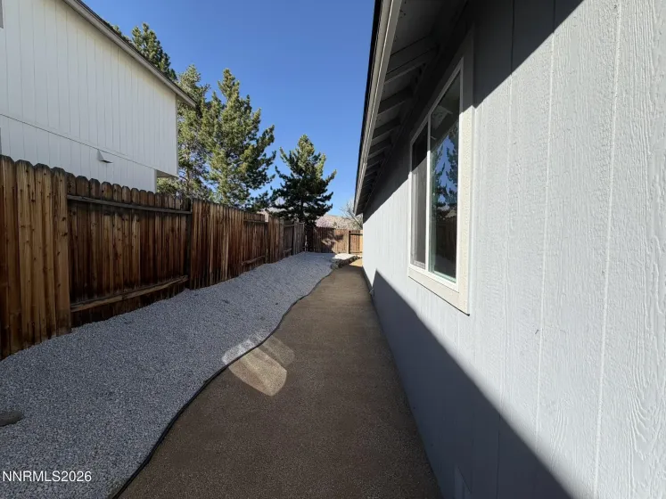5875 Walnut Creek, Reno, Nevada 89523, 3 Bedrooms Bedrooms, ,2 BathroomsBathrooms,Residential,Residential,Walnut Creek,260003125