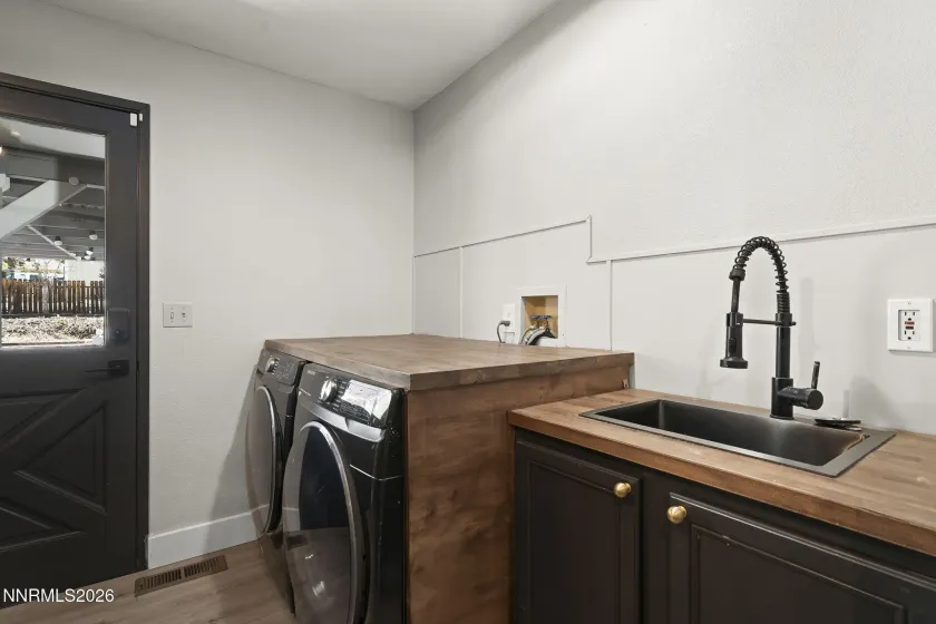 14690 Rancheros, Reno, Nevada 89521, 3 Bedrooms Bedrooms, ,3 BathroomsBathrooms,Residential,Residential,Rancheros,260003129