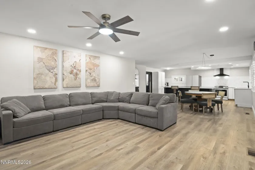 14690 Rancheros, Reno, Nevada 89521, 3 Bedrooms Bedrooms, ,3 BathroomsBathrooms,Residential,Residential,Rancheros,260003129