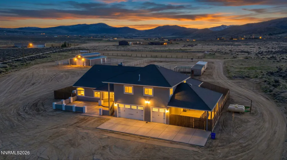 1215 Serpentine, Reno, Nevada 89506, 4 Bedrooms Bedrooms, ,5 BathroomsBathrooms,Residential,Residential,Serpentine,260003130