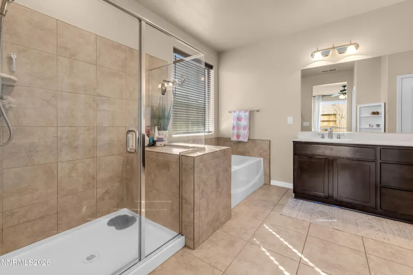 2130 Jordan Meadows, Sparks, Nevada 89441, 3 Bedrooms Bedrooms, ,2 BathroomsBathrooms,Residential,Residential,Jordan Meadows,260003132