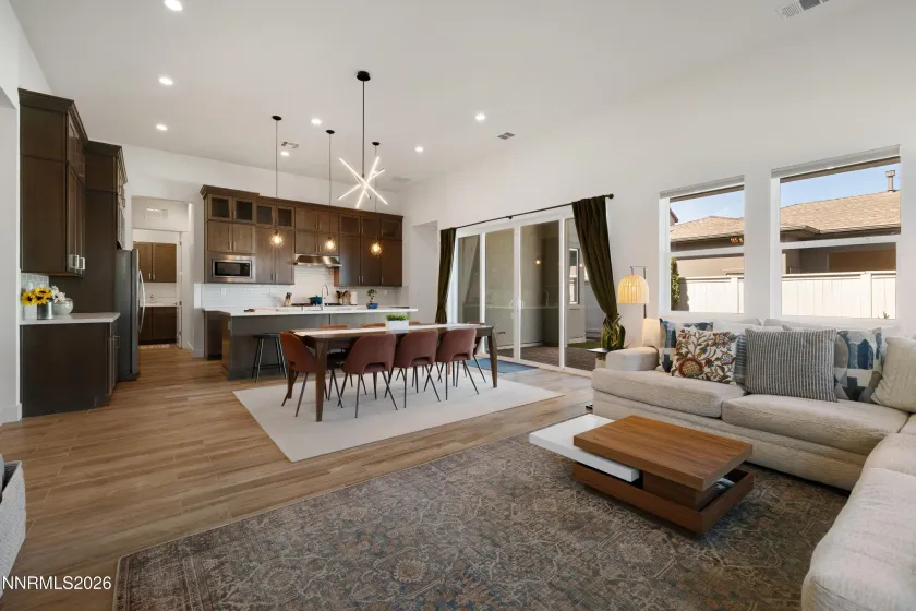 611 Camargue, Reno, Nevada 89511, 2 Bedrooms Bedrooms, ,2 BathroomsBathrooms,Residential,Residential,Camargue,260003131