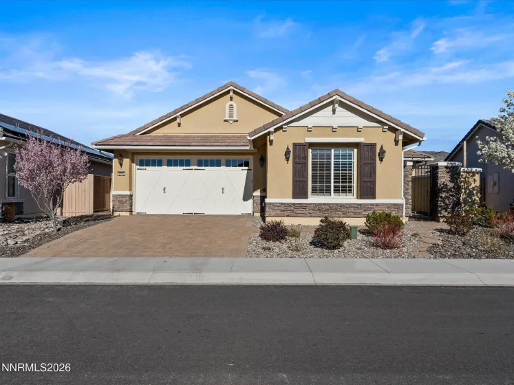 9690 Thesolious, Reno, Nevada 89521, 2 Bedrooms Bedrooms, ,2 BathroomsBathrooms,Residential,Residential,Thesolious,260003140