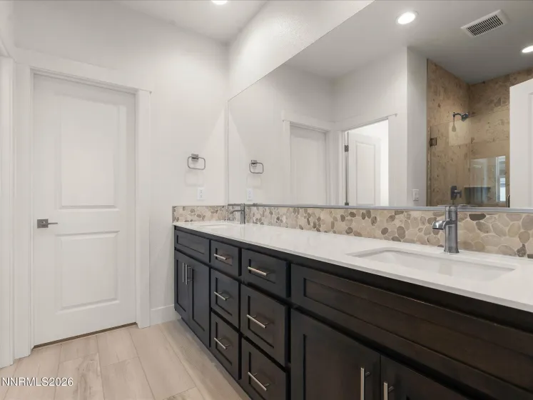 1377 Vine Gate, Carson City, Nevada 89701, 3 Bedrooms Bedrooms, ,3 BathroomsBathrooms,Residential,Residential,Vine Gate,0,260003143