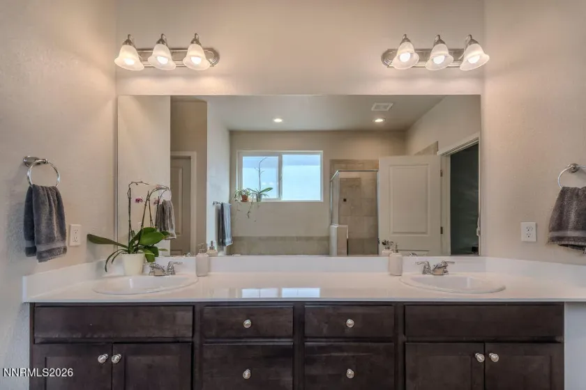 569 Country Hollow, Fernley, Nevada 89408, 3 Bedrooms Bedrooms, ,2 BathroomsBathrooms,Residential,Residential,Country Hollow,260003147