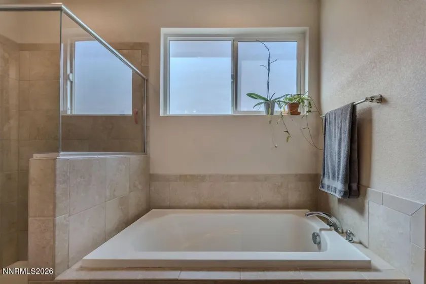 569 Country Hollow, Fernley, Nevada 89408, 3 Bedrooms Bedrooms, ,2 BathroomsBathrooms,Residential,Residential,Country Hollow,260003147