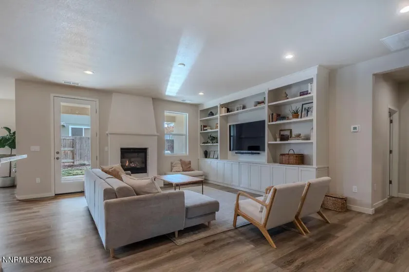569 Country Hollow, Fernley, Nevada 89408, 3 Bedrooms Bedrooms, ,2 BathroomsBathrooms,Residential,Residential,Country Hollow,260003147