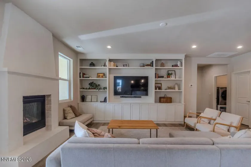 569 Country Hollow, Fernley, Nevada 89408, 3 Bedrooms Bedrooms, ,2 BathroomsBathrooms,Residential,Residential,Country Hollow,260003147