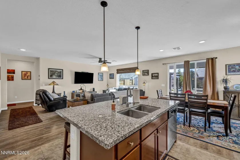 1216 Mallard Crest, Sparks, Nevada 89441, 3 Bedrooms Bedrooms, ,2 BathroomsBathrooms,Residential,Residential,Mallard Crest,260003152