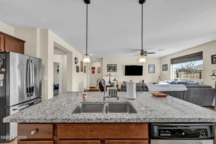 1216 Mallard Crest, Sparks, Nevada 89441, 3 Bedrooms Bedrooms, ,2 BathroomsBathrooms,Residential,Residential,Mallard Crest,260003152