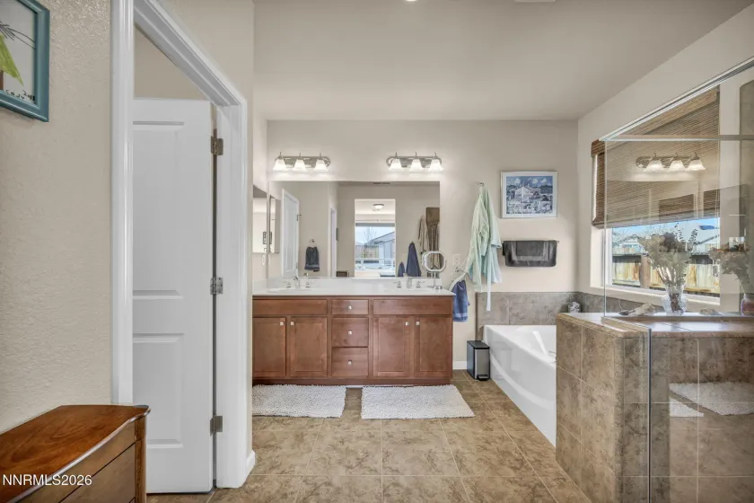 1216 Mallard Crest, Sparks, Nevada 89441, 3 Bedrooms Bedrooms, ,2 BathroomsBathrooms,Residential,Residential,Mallard Crest,260003152