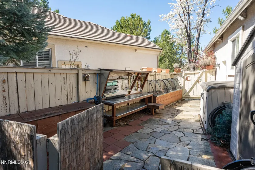 1650 Caughlin Creek, Reno, Nevada 89519, 3 Bedrooms Bedrooms, ,2 BathroomsBathrooms,Residential,Residential,Caughlin Creek,260003157