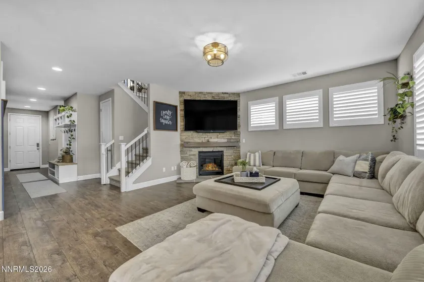 3175 Heather Flume, Sparks, Nevada 89436, 5 Bedrooms Bedrooms, ,3 BathroomsBathrooms,Residential,Residential,Heather Flume,260001678