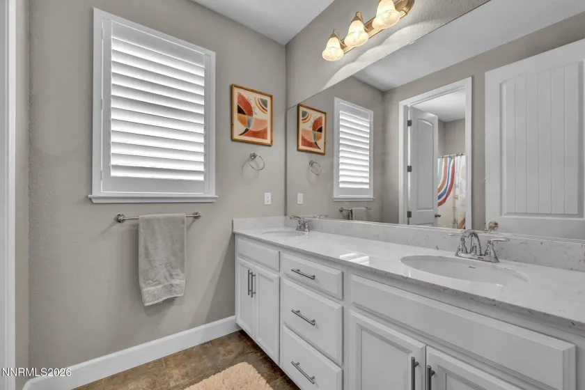 3175 Heather Flume, Sparks, Nevada 89436, 5 Bedrooms Bedrooms, ,3 BathroomsBathrooms,Residential,Residential,Heather Flume,260001678