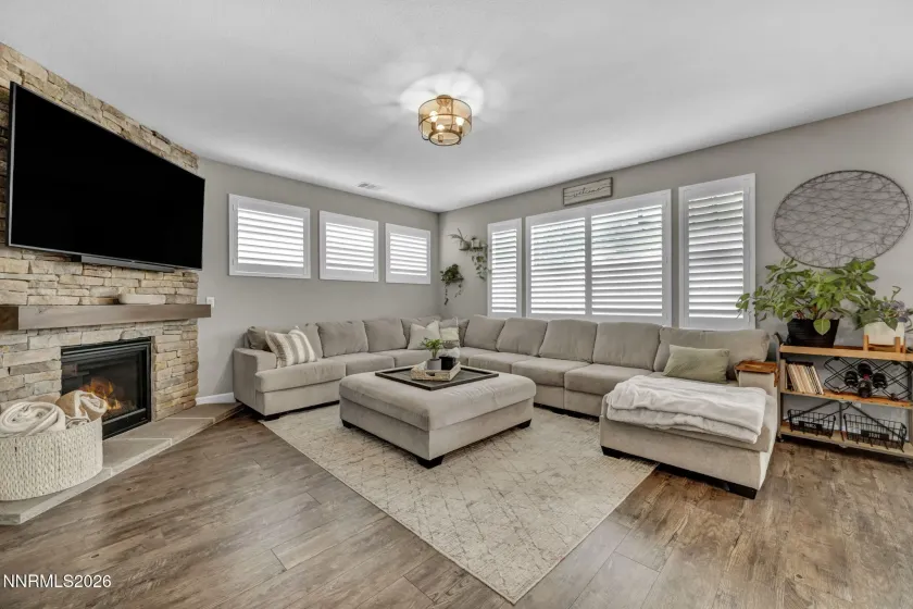 3175 Heather Flume, Sparks, Nevada 89436, 5 Bedrooms Bedrooms, ,3 BathroomsBathrooms,Residential,Residential,Heather Flume,260001678