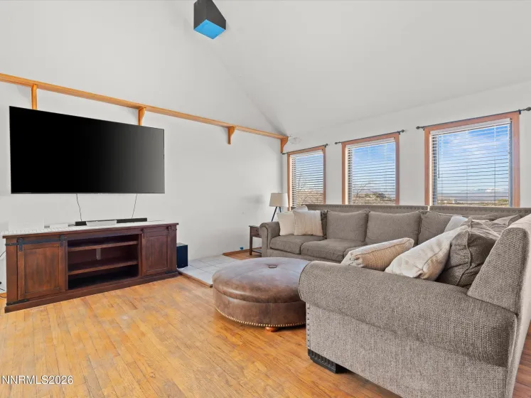 670 Valle Verde, Sparks, Nevada 89441, 3 Bedrooms Bedrooms, ,3 BathroomsBathrooms,Residential,Residential,Valle Verde,260003162