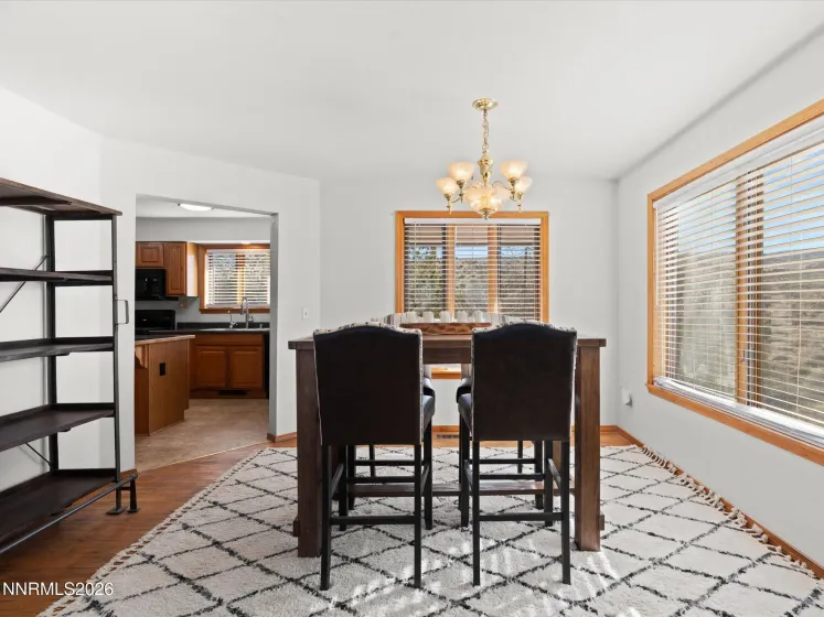 670 Valle Verde, Sparks, Nevada 89441, 3 Bedrooms Bedrooms, ,3 BathroomsBathrooms,Residential,Residential,Valle Verde,260003162