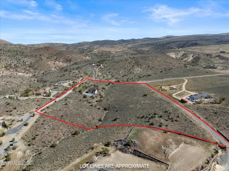 670 Valle Verde, Sparks, Nevada 89441, 3 Bedrooms Bedrooms, ,3 BathroomsBathrooms,Residential,Residential,Valle Verde,260003162