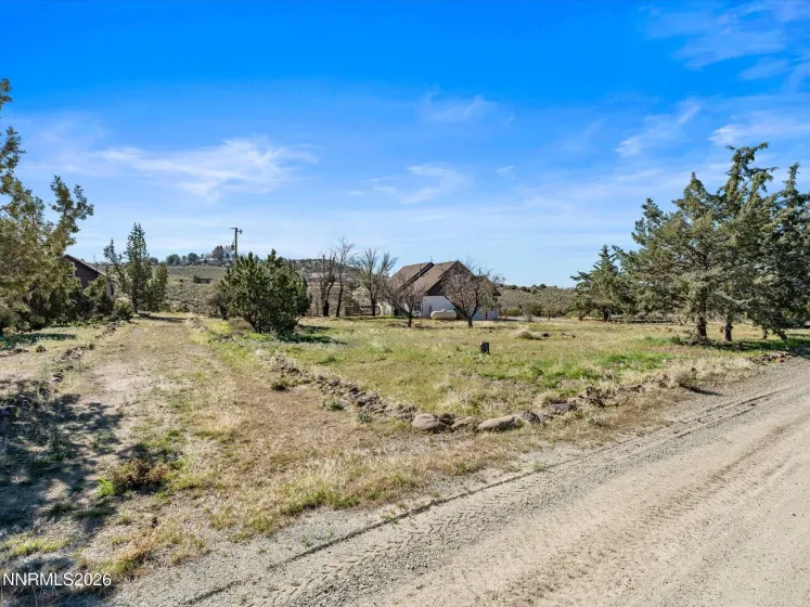 670 Valle Verde, Sparks, Nevada 89441, 3 Bedrooms Bedrooms, ,3 BathroomsBathrooms,Residential,Residential,Valle Verde,260003162