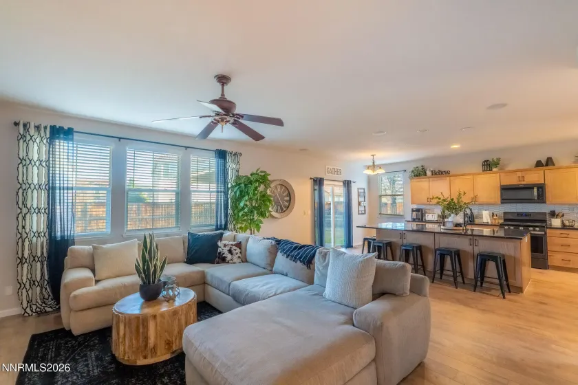 6630 Accolade, Sparks, Nevada 89436, 3 Bedrooms Bedrooms, ,3 BathroomsBathrooms,Residential,Residential,Accolade,260003163