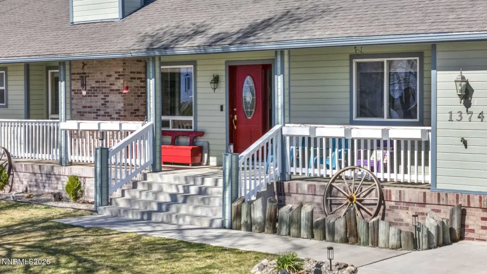1374 Porter, Minden, Nevada 89423, 3 Bedrooms Bedrooms, ,3 BathroomsBathrooms,Residential,Residential,Porter,260003164