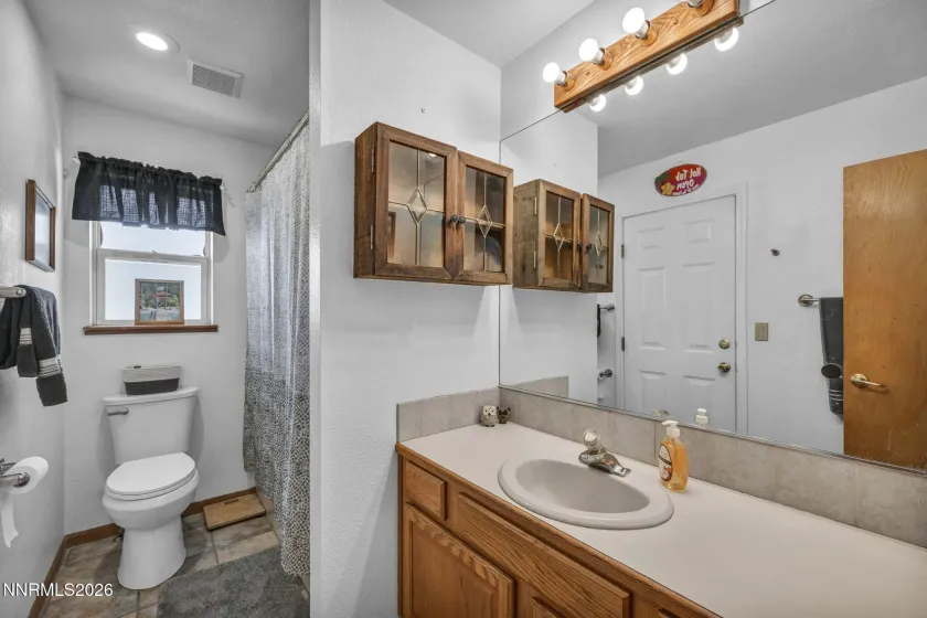 1374 Porter, Minden, Nevada 89423, 3 Bedrooms Bedrooms, ,3 BathroomsBathrooms,Residential,Residential,Porter,260003164