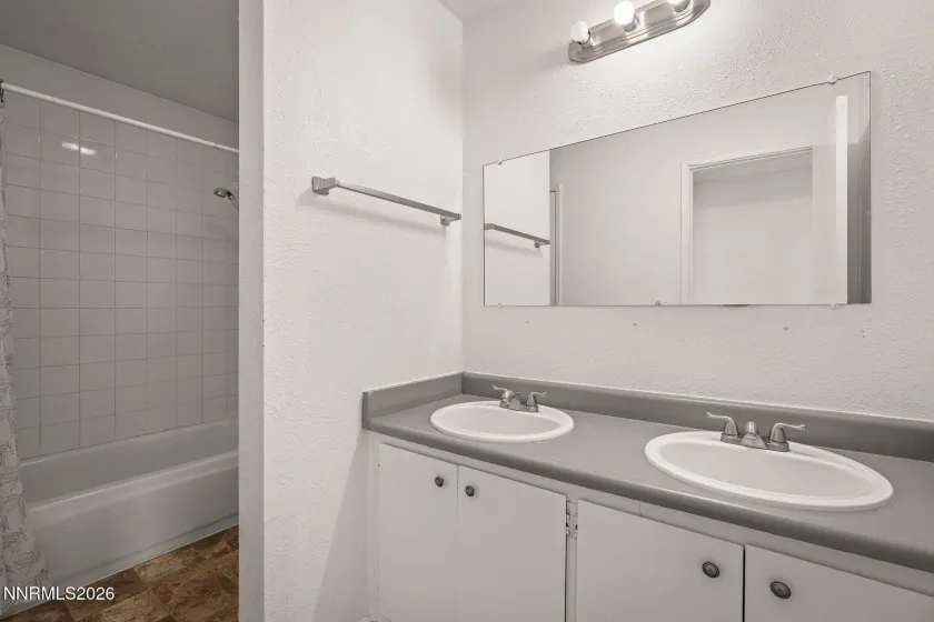 1041 BAYWOOD, Sparks, Nevada 89434, 3 Bedrooms Bedrooms, ,1 BathroomBathrooms,Residential,Residential,BAYWOOD,260003165