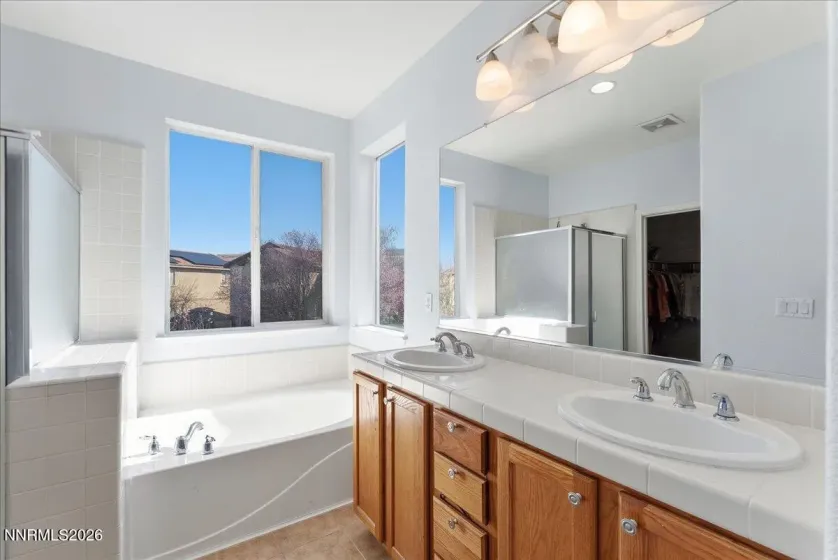 3747 Banfi, Sparks, Nevada 89436, 4 Bedrooms Bedrooms, ,3 BathroomsBathrooms,Residential,Residential,Banfi,260003167