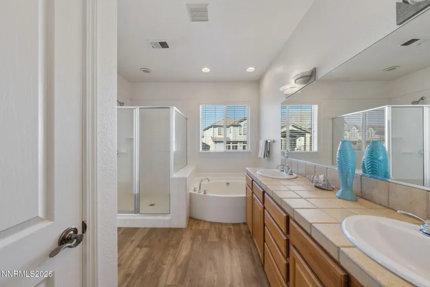 1154 Harbour Cove, Sparks, Nevada 89434, 3 Bedrooms Bedrooms, ,3 BathroomsBathrooms,Residential,Residential,Harbour Cove,260003166