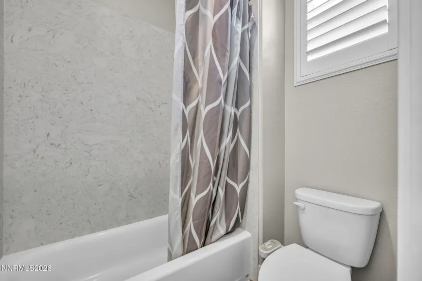 944 Los Alamitos, Minden, Nevada 89423, 4 Bedrooms Bedrooms, ,4 BathroomsBathrooms,Residential,Residential,Los Alamitos,260003168