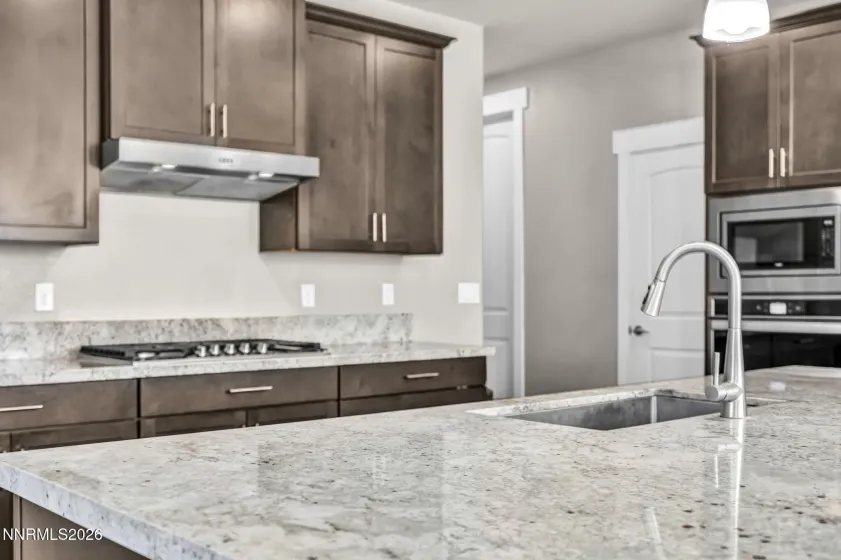 944 Los Alamitos, Minden, Nevada 89423, 4 Bedrooms Bedrooms, ,4 BathroomsBathrooms,Residential,Residential,Los Alamitos,260003168