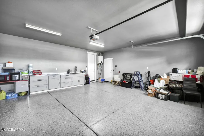 944 Los Alamitos, Minden, Nevada 89423, 4 Bedrooms Bedrooms, ,4 BathroomsBathrooms,Residential,Residential,Los Alamitos,260003168