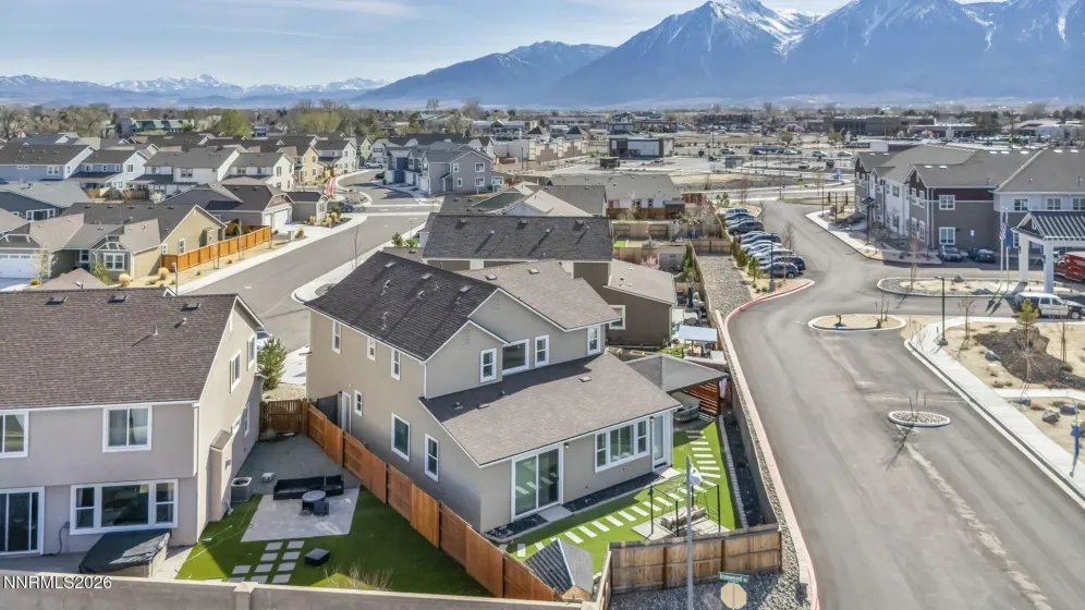 944 Los Alamitos, Minden, Nevada 89423, 4 Bedrooms Bedrooms, ,4 BathroomsBathrooms,Residential,Residential,Los Alamitos,260003168