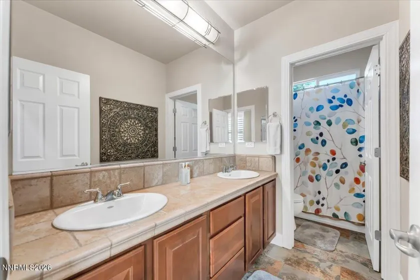 3241 Diamond Ridge, Reno, Nevada 89523, 3 Bedrooms Bedrooms, ,3 BathroomsBathrooms,Residential,Residential,Diamond Ridge,260003169