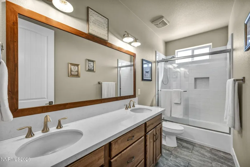 1806 Bella Casa, Minden, Nevada 89423, 5 Bedrooms Bedrooms, ,3 BathroomsBathrooms,Residential,Residential,Bella Casa,260003170