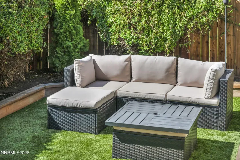 1806 Bella Casa, Minden, Nevada 89423, 5 Bedrooms Bedrooms, ,3 BathroomsBathrooms,Residential,Residential,Bella Casa,260003170