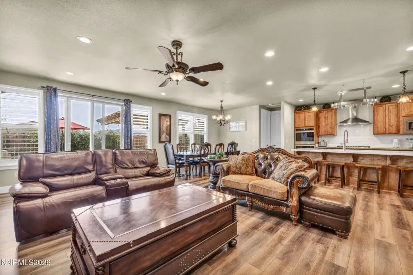 1806 Bella Casa, Minden, Nevada 89423, 5 Bedrooms Bedrooms, ,3 BathroomsBathrooms,Residential,Residential,Bella Casa,260003170