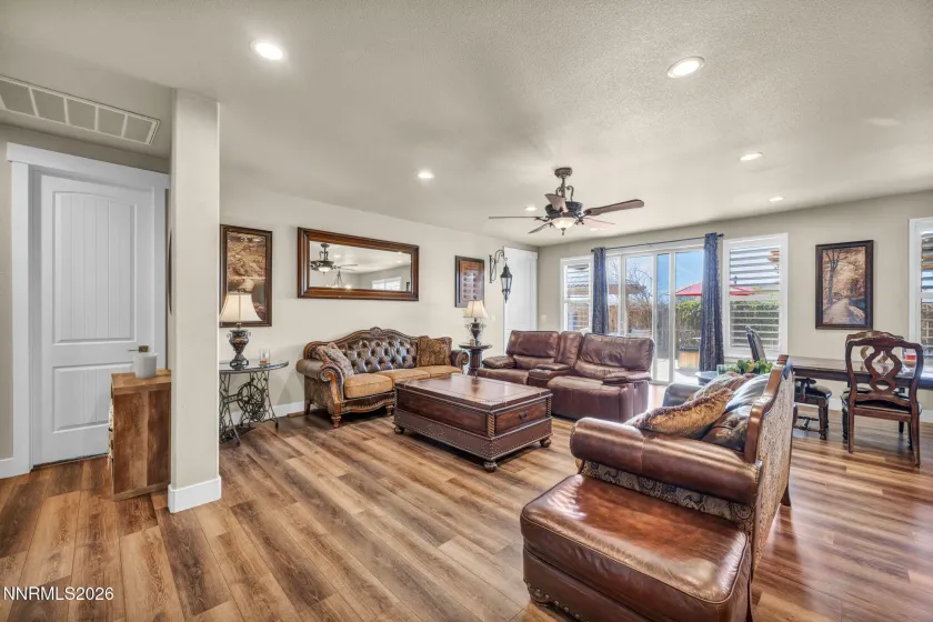 1806 Bella Casa, Minden, Nevada 89423, 5 Bedrooms Bedrooms, ,3 BathroomsBathrooms,Residential,Residential,Bella Casa,260003170