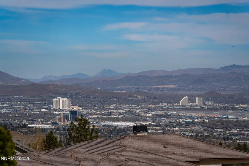 10058 Via Solano, Reno, Nevada 89511, 6 Bedrooms Bedrooms, ,5 BathroomsBathrooms,Residential,Residential,Via Solano,260003171