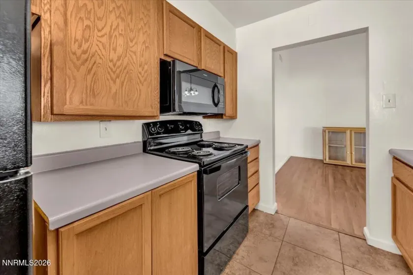 11272 Green Mountain, Reno, Nevada 89506, 3 Bedrooms Bedrooms, ,1 BathroomBathrooms,Residential,Residential,Green Mountain,260003179