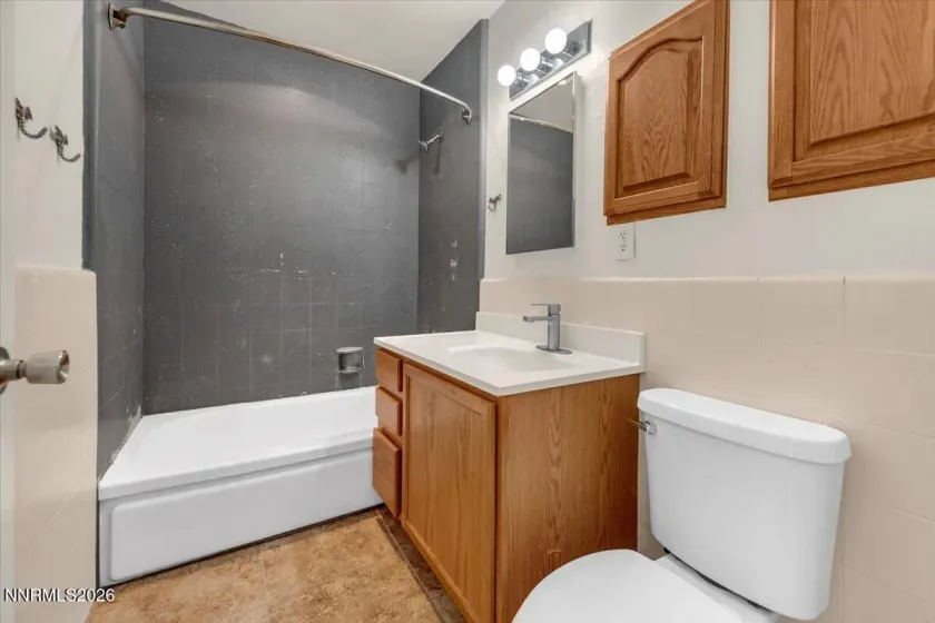 11272 Green Mountain, Reno, Nevada 89506, 3 Bedrooms Bedrooms, ,1 BathroomBathrooms,Residential,Residential,Green Mountain,260003179