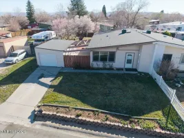 11272 Green Mountain, Reno, Nevada 89506, 3 Bedrooms Bedrooms, ,1 BathroomBathrooms,Residential,Residential,Green Mountain,260003179