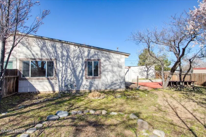 11272 Green Mountain, Reno, Nevada 89506, 3 Bedrooms Bedrooms, ,1 BathroomBathrooms,Residential,Residential,Green Mountain,260003179