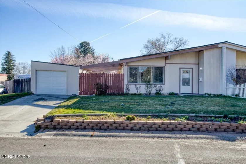 11272 Green Mountain, Reno, Nevada 89506, 3 Bedrooms Bedrooms, ,1 BathroomBathrooms,Residential,Residential,Green Mountain,260003179