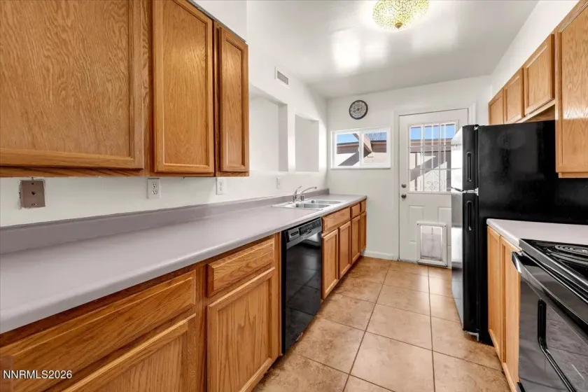 11272 Green Mountain, Reno, Nevada 89506, 3 Bedrooms Bedrooms, ,1 BathroomBathrooms,Residential,Residential,Green Mountain,260003179