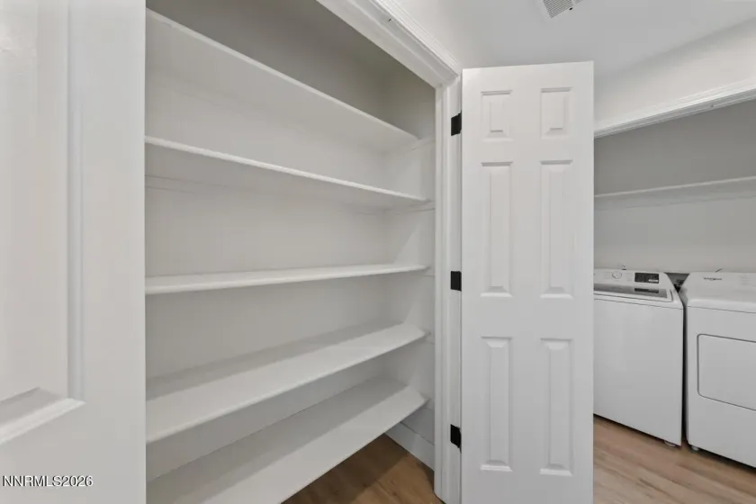 4559 China Rose, Reno, Nevada 89502, 2 Bedrooms Bedrooms, ,2 BathroomsBathrooms,Residential,Residential,China Rose,260003181