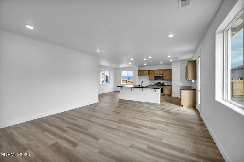 3463 Payton, Fernley, Nevada 89408, 4 Bedrooms Bedrooms, ,3 BathroomsBathrooms,Residential,Residential,Payton,260003200