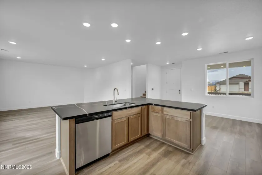 3463 Payton, Fernley, Nevada 89408, 4 Bedrooms Bedrooms, ,3 BathroomsBathrooms,Residential,Residential,Payton,260003200