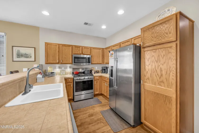 1230 Quail Run, Carson City, Nevada 89701, 3 Bedrooms Bedrooms, ,2 BathroomsBathrooms,Residential,Residential,Quail Run,260003203